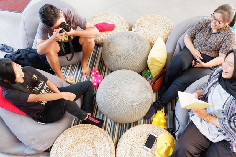 The Social House - Coliving & Hostel - Previously Known As Nomad Hostel Jakarta Eksteriør bilde