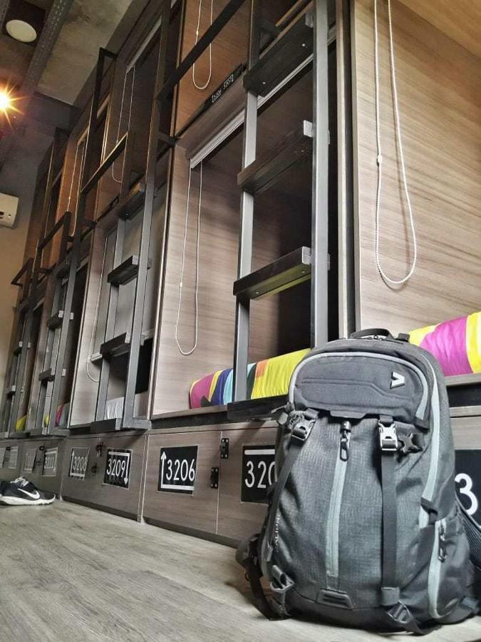 The Social House - Coliving & Hostel - Previously Known As Nomad Hostel Jakarta Eksteriør bilde